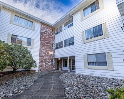 15010 Roper Avenue Unit 403, White Rock
