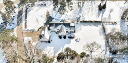 425 Highcroft Road, Wayzata