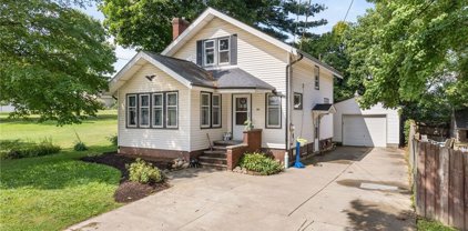 917 Manchester Avenue SW, North Lawrence