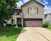 692 Holly Rose Way, New Whiteland image