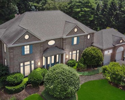 101 Greenfield Hill, Franklin Lakes