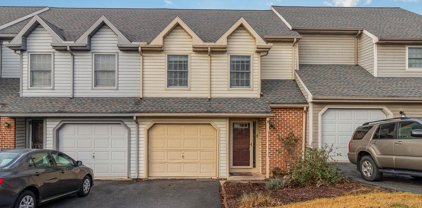 1956 Deer Path Rd, Harrisburg