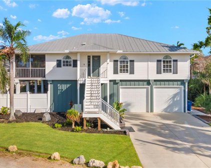260 Curlew St, Fort Myers Beach