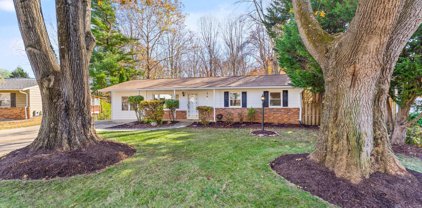 12048 Suffolk Ter, Gaithersburg
