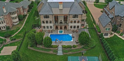 8724 Johnston Road, Burr Ridge