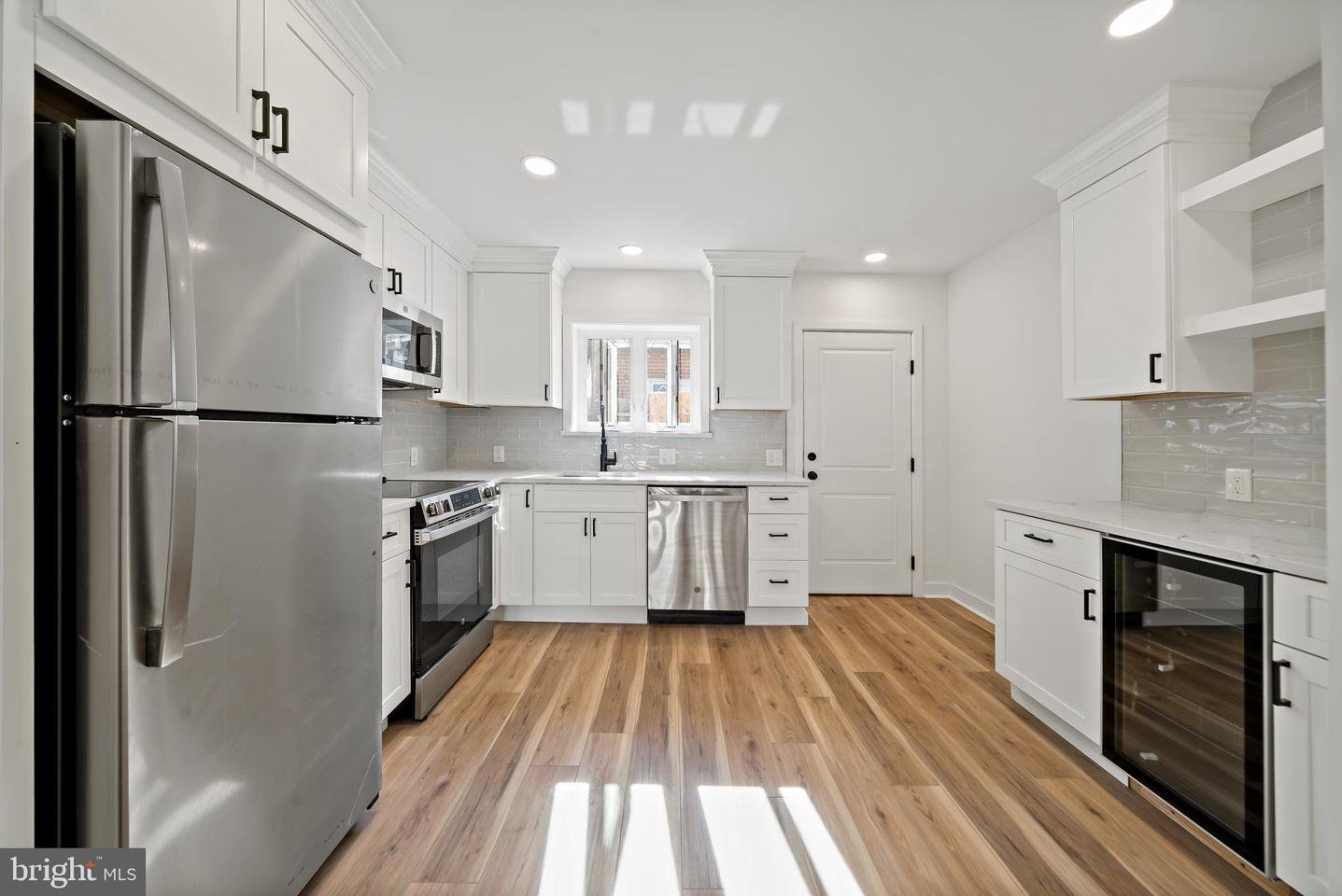 1042 Emily St, Philadelphia, 19148