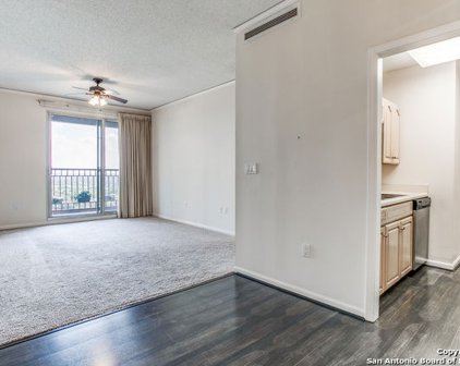 1 Towers Park Ln Unit 1605, San Antonio