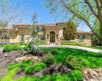 13938 Canterbury Circle, Leawood
