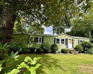 9 Nanatomqua Dr, Brookfield image