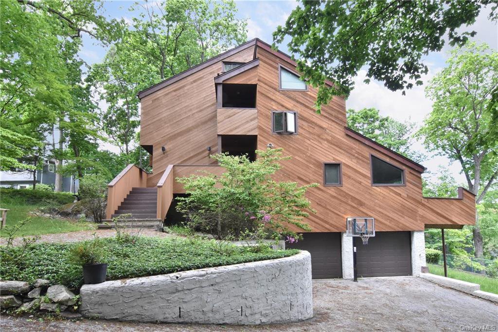 4 Hall Place, HastingsOnHudson, 10706