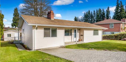 5029 Delaware Avenue, Everett