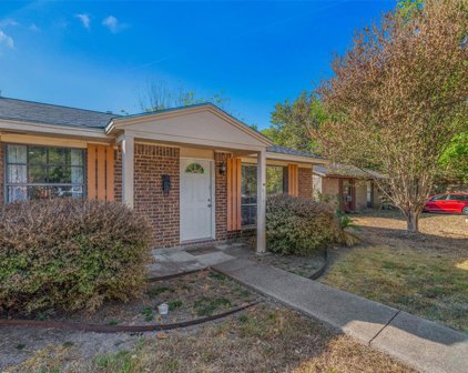 614 E Hill St, Navasota
