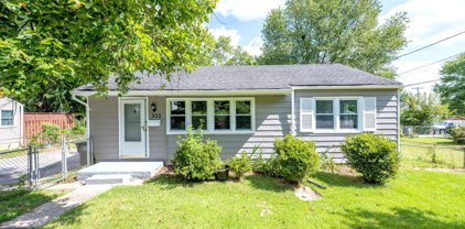 303 Edmonston Dr, Rockville