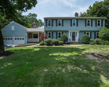 42 Williston Rd, Longmeadow