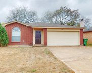 408 Hollyberry  Drive, Mansfield image