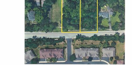 6220 Clarendon Hills Rd, Willowbrook