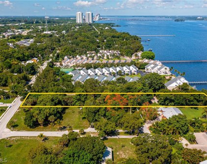 3673 Edgewood  Avenue, Fort Myers