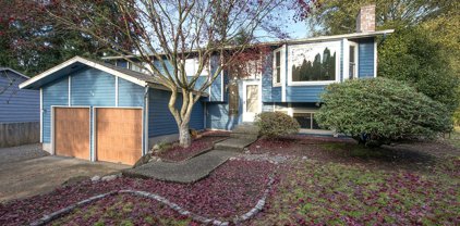 14721 Ash Way, Lynnwood