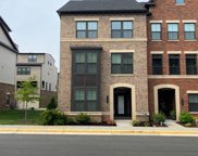 43382 Whitehead   Terrace, Ashburn image