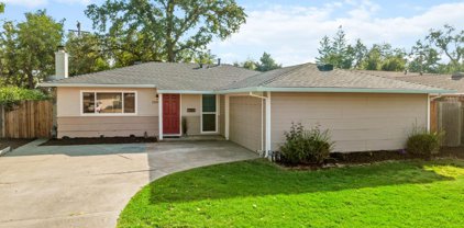 1332 Susan Circle, Roseville