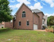 701 N Wyntree, Hermitage image