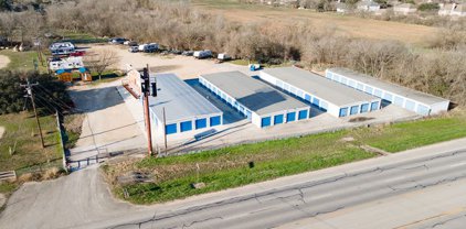 4128 N State Highway 46, Seguin