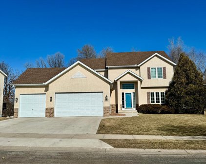 8541 College Trail, Inver Grove Heights