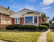 7215 W Lunt Avenue, Chicago image
