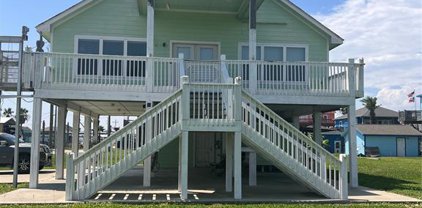 894 Meynig Drive, Crystal Beach