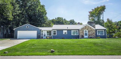 2140 Ganyard Road, Akron