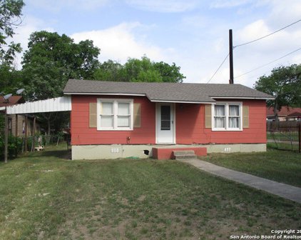 209 Bobbies Ln, Balcones Heights