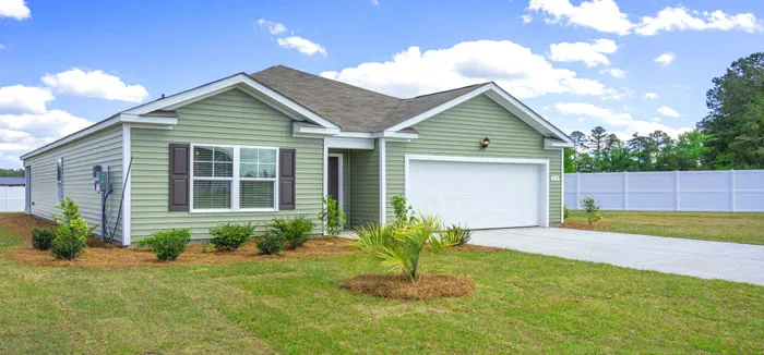 Home in Woodland Farms, Aynor SC