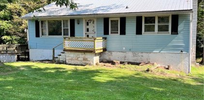 894 Old State Route 31, Elbridge