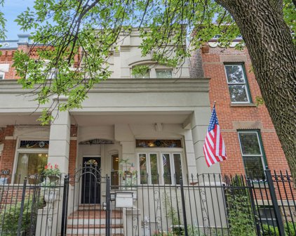 915 S Oakley Boulevard, Chicago