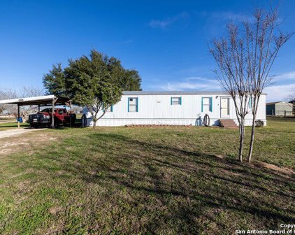 1427 County Road 361 Unit B, La Vernia
