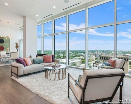 123 Lexington Avenue Unit 1806, San Antonio