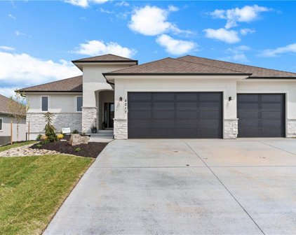 4336 NE Hideaway Drive, Lee's Summit