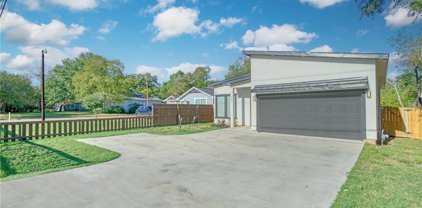 4209 Texas Avenue N, Bryan