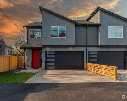 20516 Damson rd Unit #A, Lynnwood