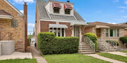 6963 W Armitage Avenue, Chicago