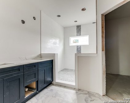 1962 E Crockett St, San Antonio