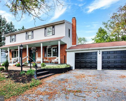 271 Grandview Dr, Hummelstown