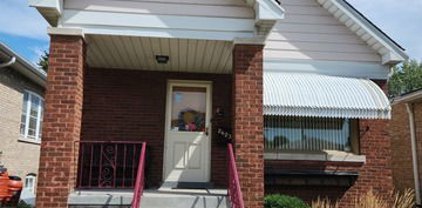 2623 Clinton Avenue, Berwyn