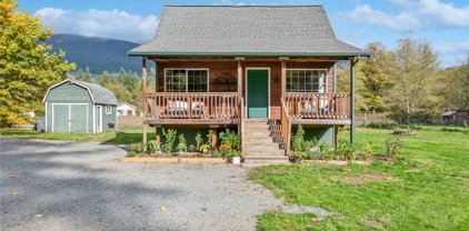 31123 W Whitehorse Drive, Arlington