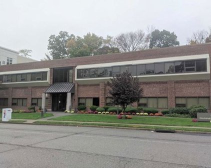 111 Dunnell Rd, Maplewood Twp.