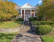 129 South Drive, Fox Chapel image