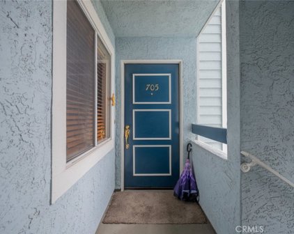26870 Claudette Street Unit 705, Canyon Country