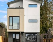 526 28TH Avenue S, Seattle image