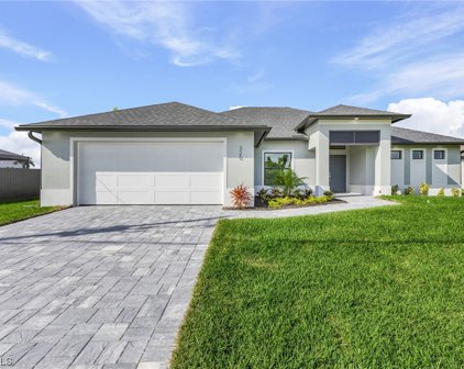 320 NW 6th Place, Cape Coral