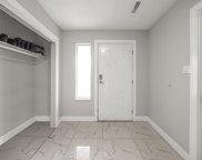 15725 84 Avenue, Surrey image